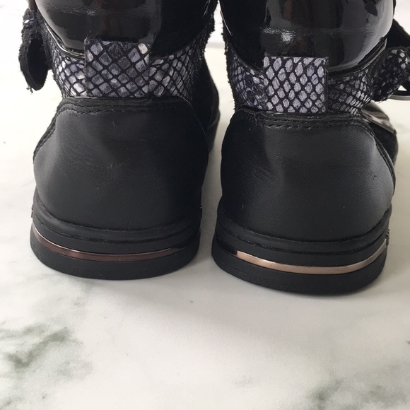 Michael Kors High Top Shoes - Picture 10 of 10